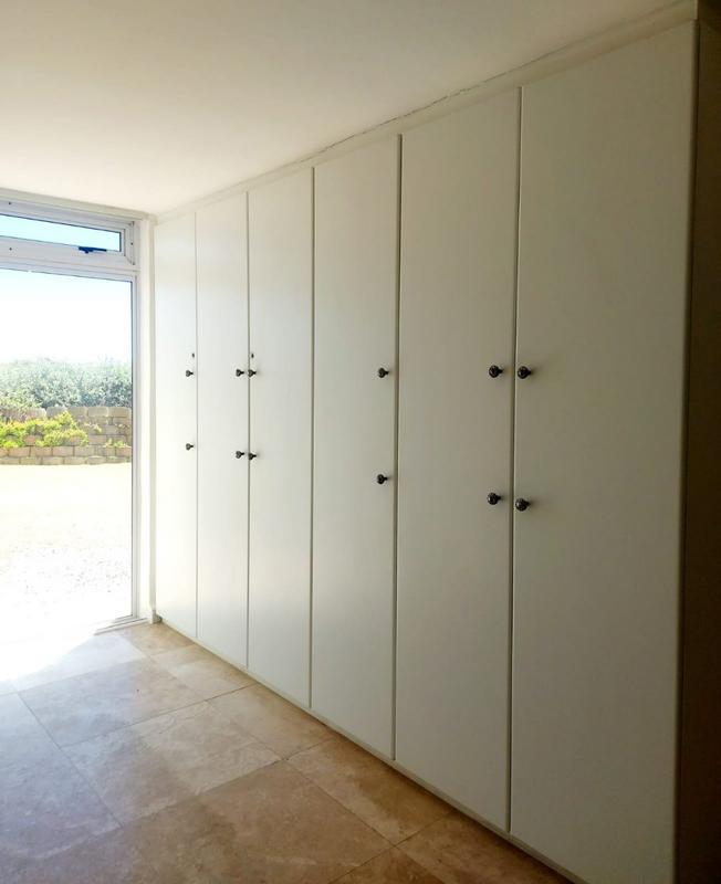 To Let 2 Bedroom Property for Rent in Lagoon Beach Western Cape